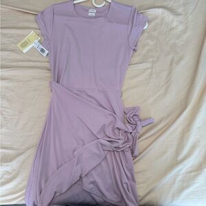 Brand new Aritzia (wilfred) wrap dress